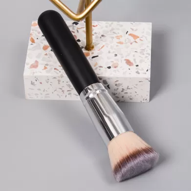 How to Use Each Type of Foundation Brush?