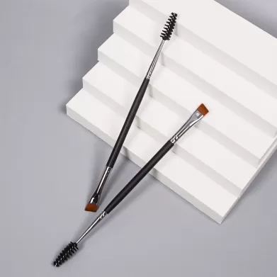 How to Use a Eyebrow Brush?