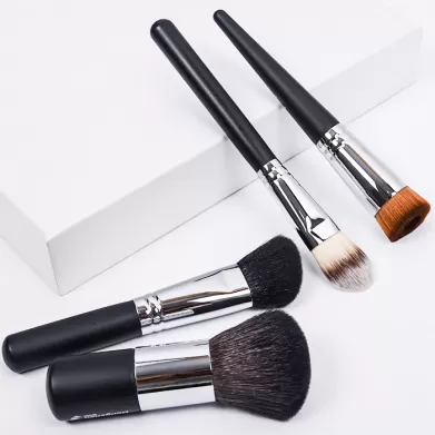 The Right Brush: Complexion