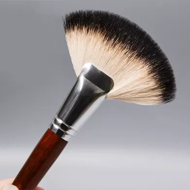 Confused By A Fan Brush? Here's How to Use It