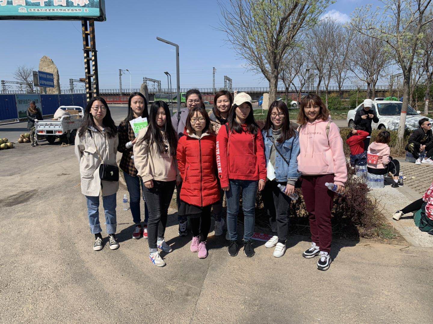 Participate in the walking activity organized by the Electronic Chamber of Commerce in March 2019