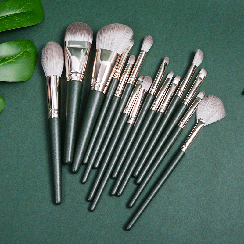 What Is Makeup Brush?