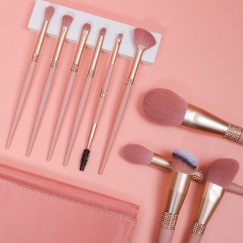 How To Make A Makeup Brush?