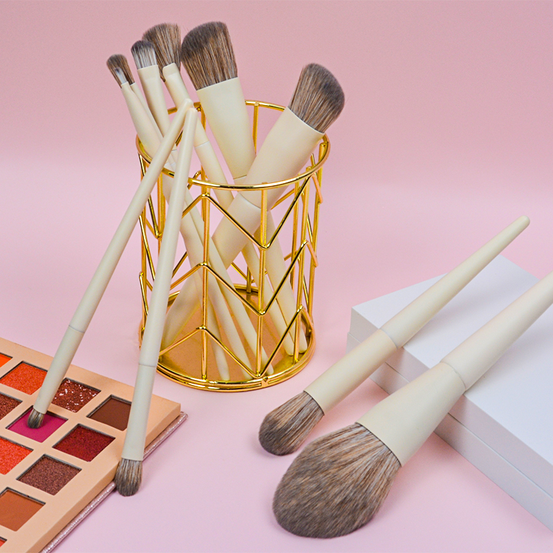 The Importance of Good Makeup Brushes