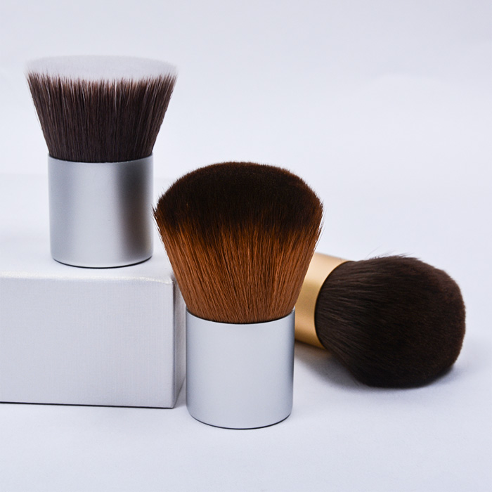 How To Use A Kabuki Brush?